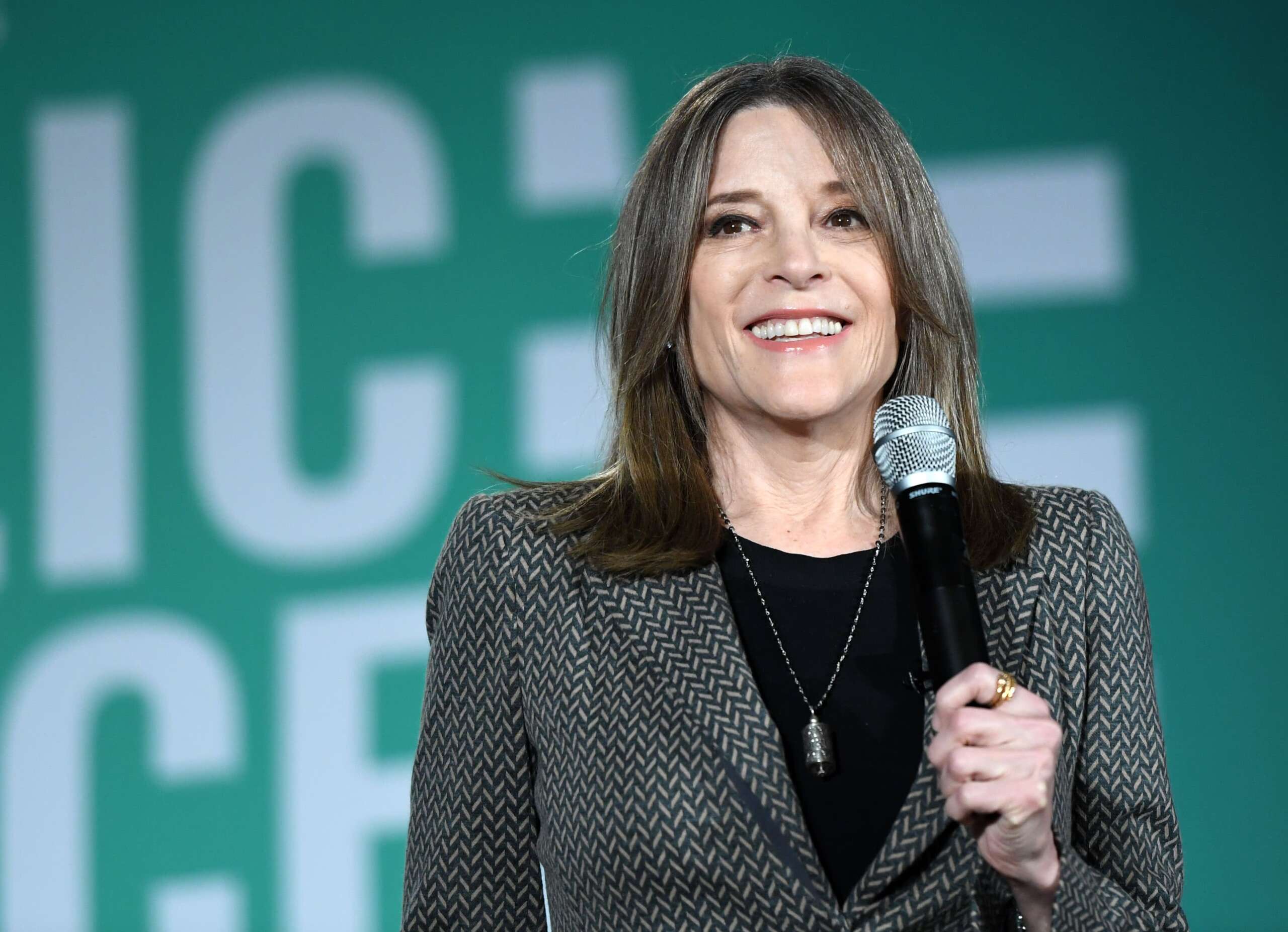 Marianne  Williamson
